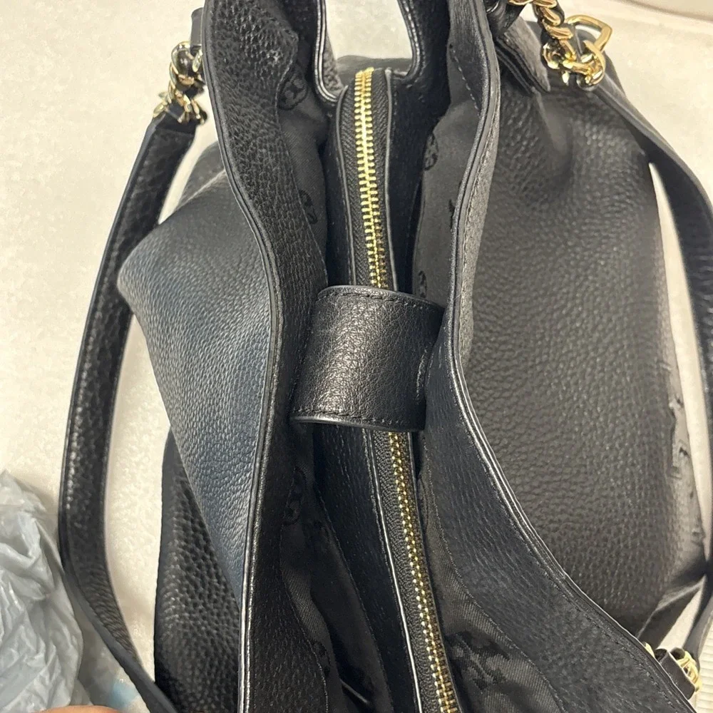 Tory Burch Harper Tote Bag Black Excellent Pebbled Leather Gold Chain Logo